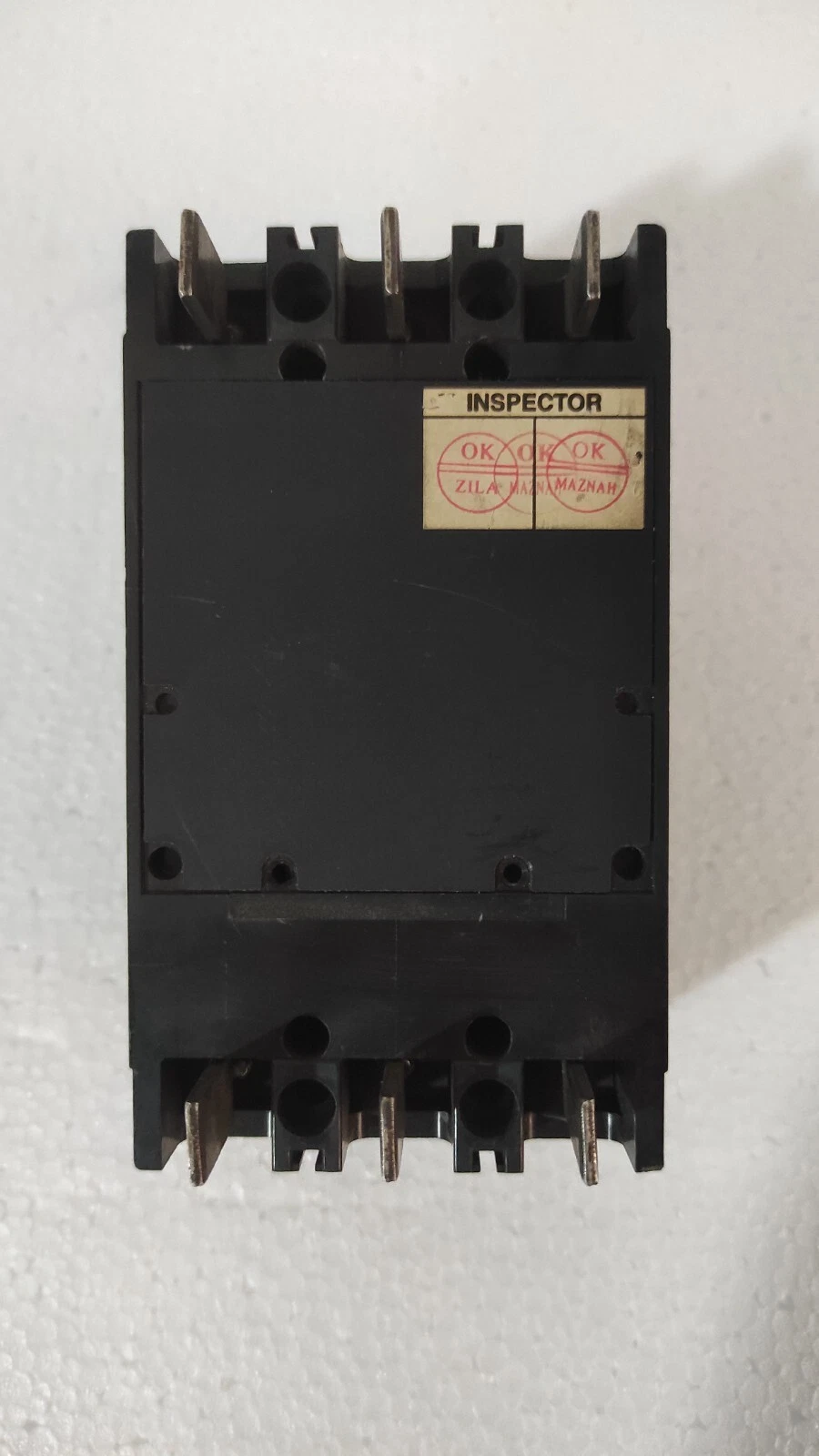 admin/uploads/uploads/Terasak XS50NS 10A 3 Pole Circuit Breaker_4.webp